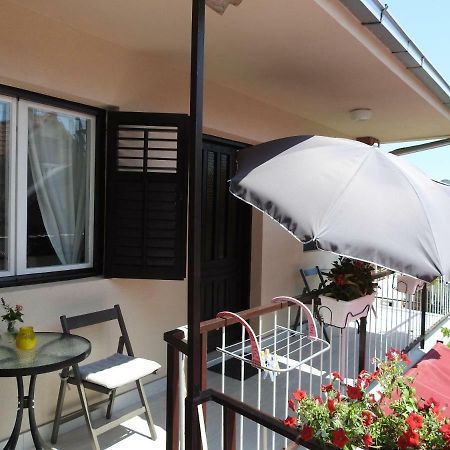 Apartment Antonela 斯拉汀 外观 照片