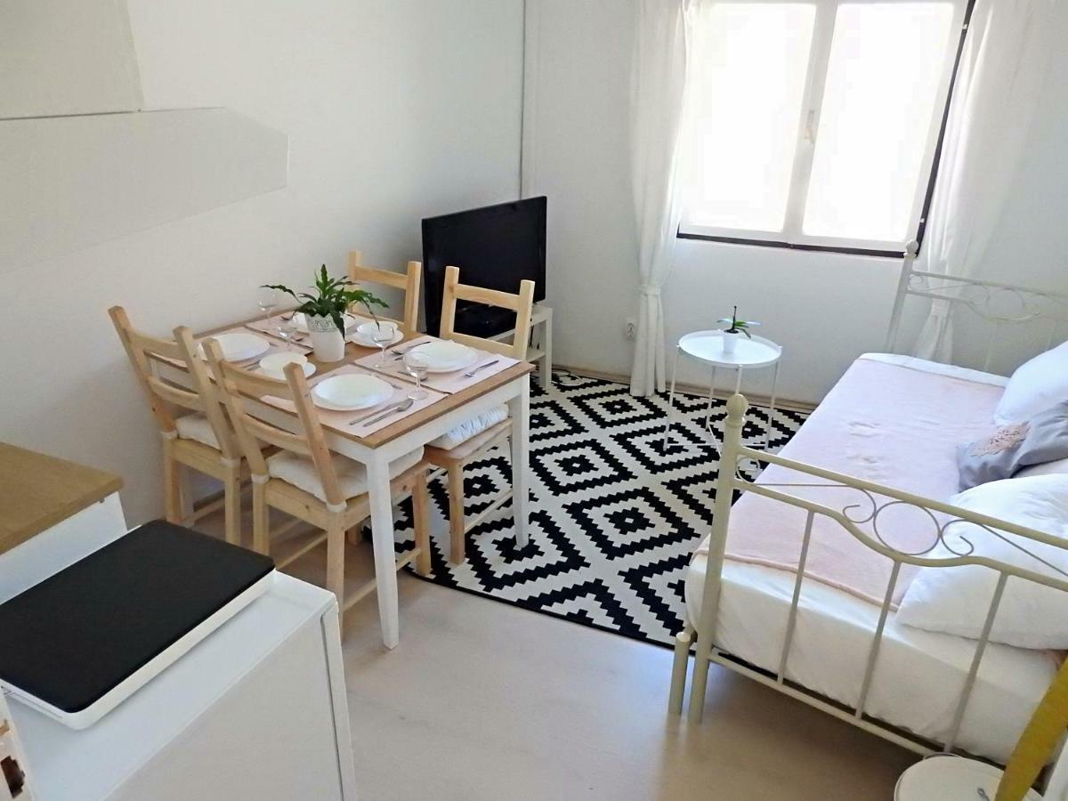 Apartment Antonela 斯拉汀 外观 照片