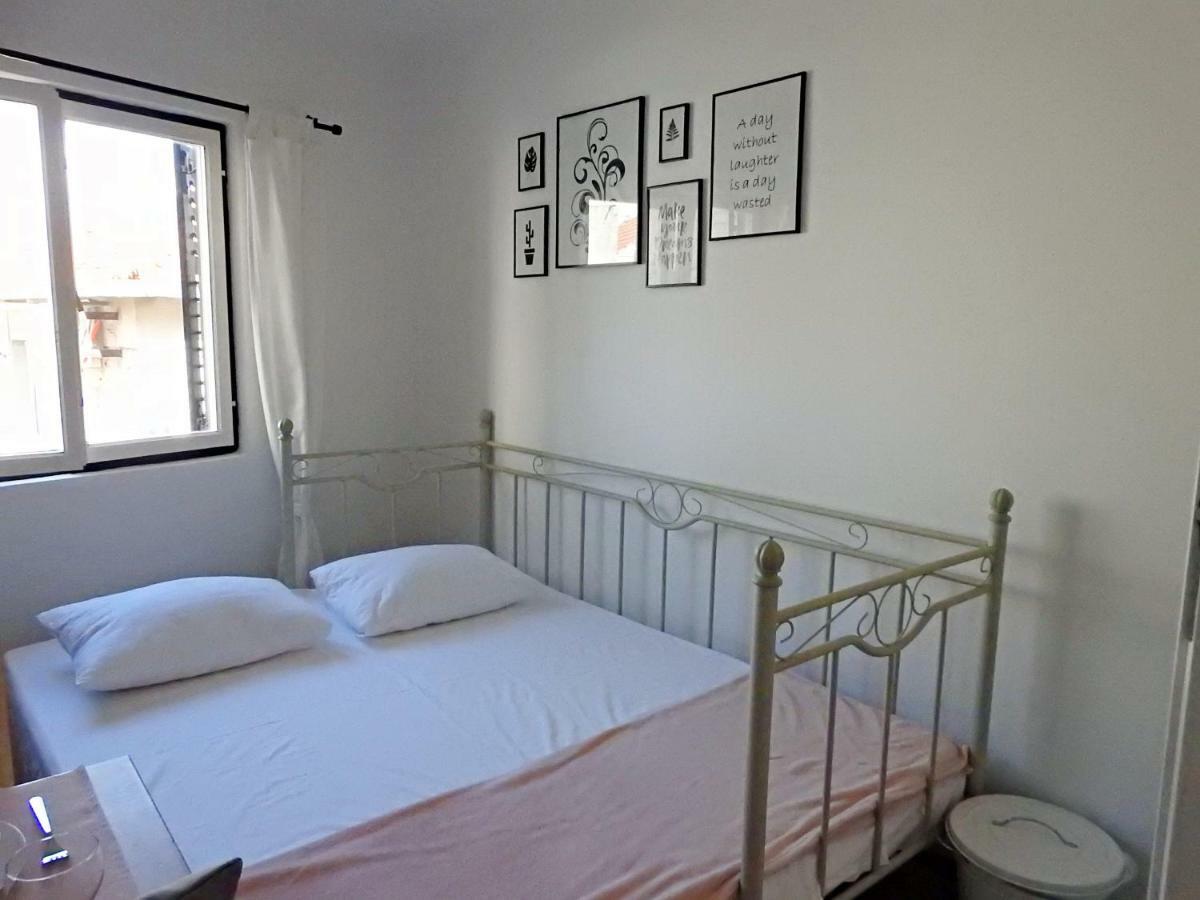 Apartment Antonela 斯拉汀 外观 照片