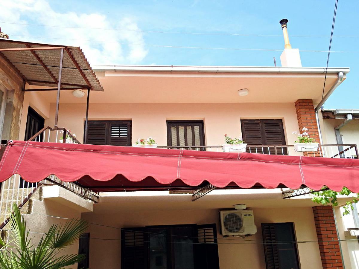 Apartment Antonela 斯拉汀 外观 照片