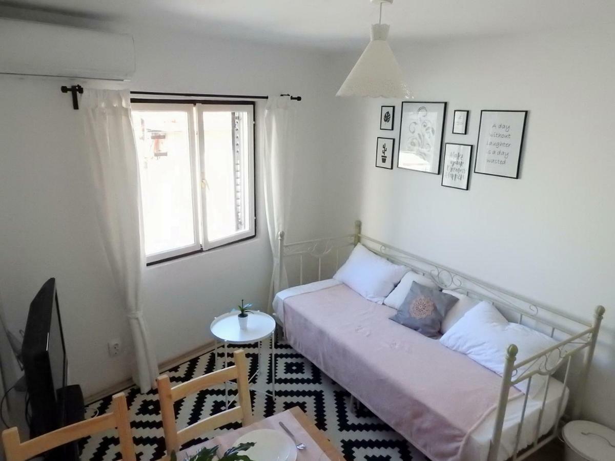 Apartment Antonela 斯拉汀 外观 照片