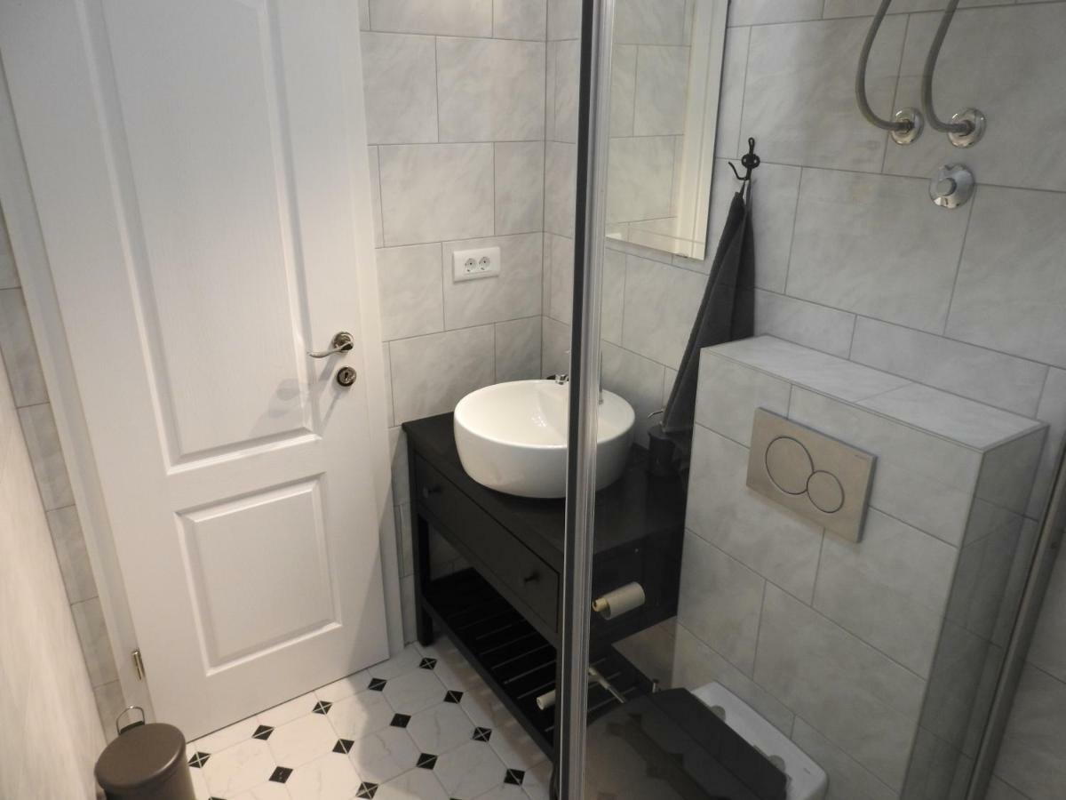 Apartment Antonela 斯拉汀 外观 照片